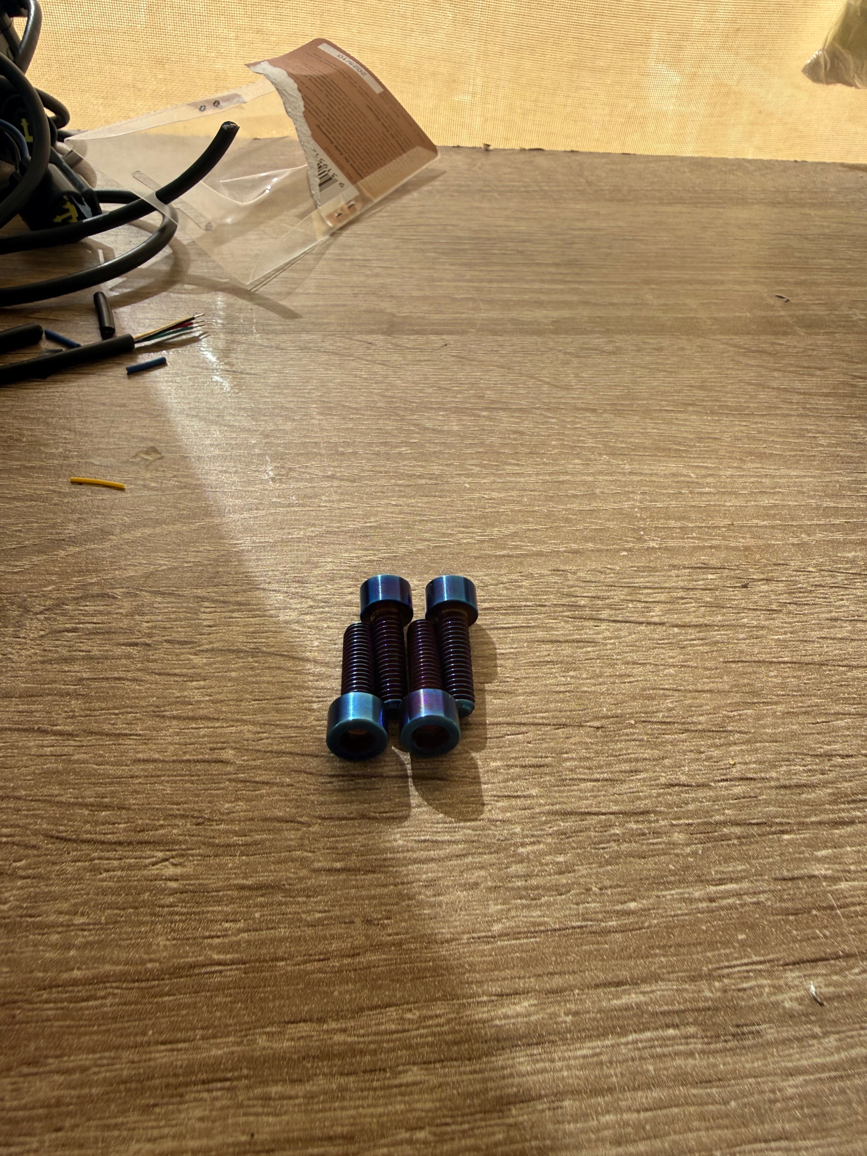 Stem titanium bolts (dirodi)