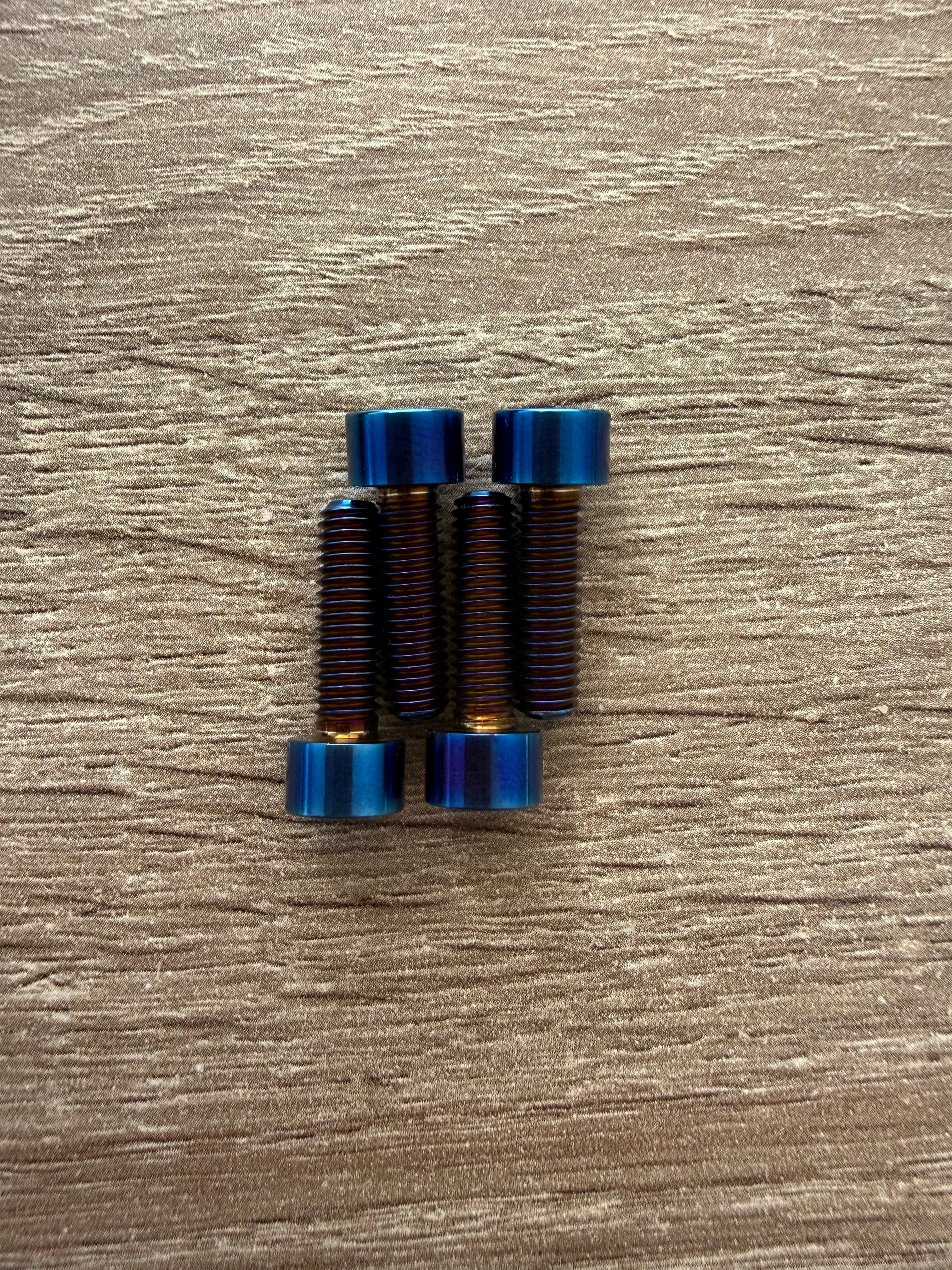Stem titanium bolts (dirodi)